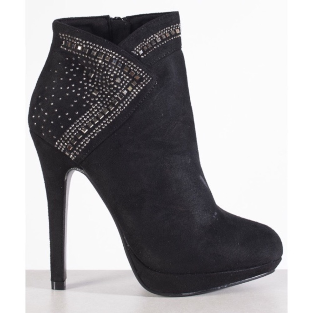 🚫SOLD🚫🆕NEW Booties Rhinestone Accents SIZE 9 - Picture 1 of 3
